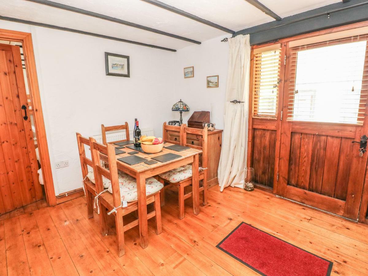 Cowslip Cottage Milford Haven Exterior photo