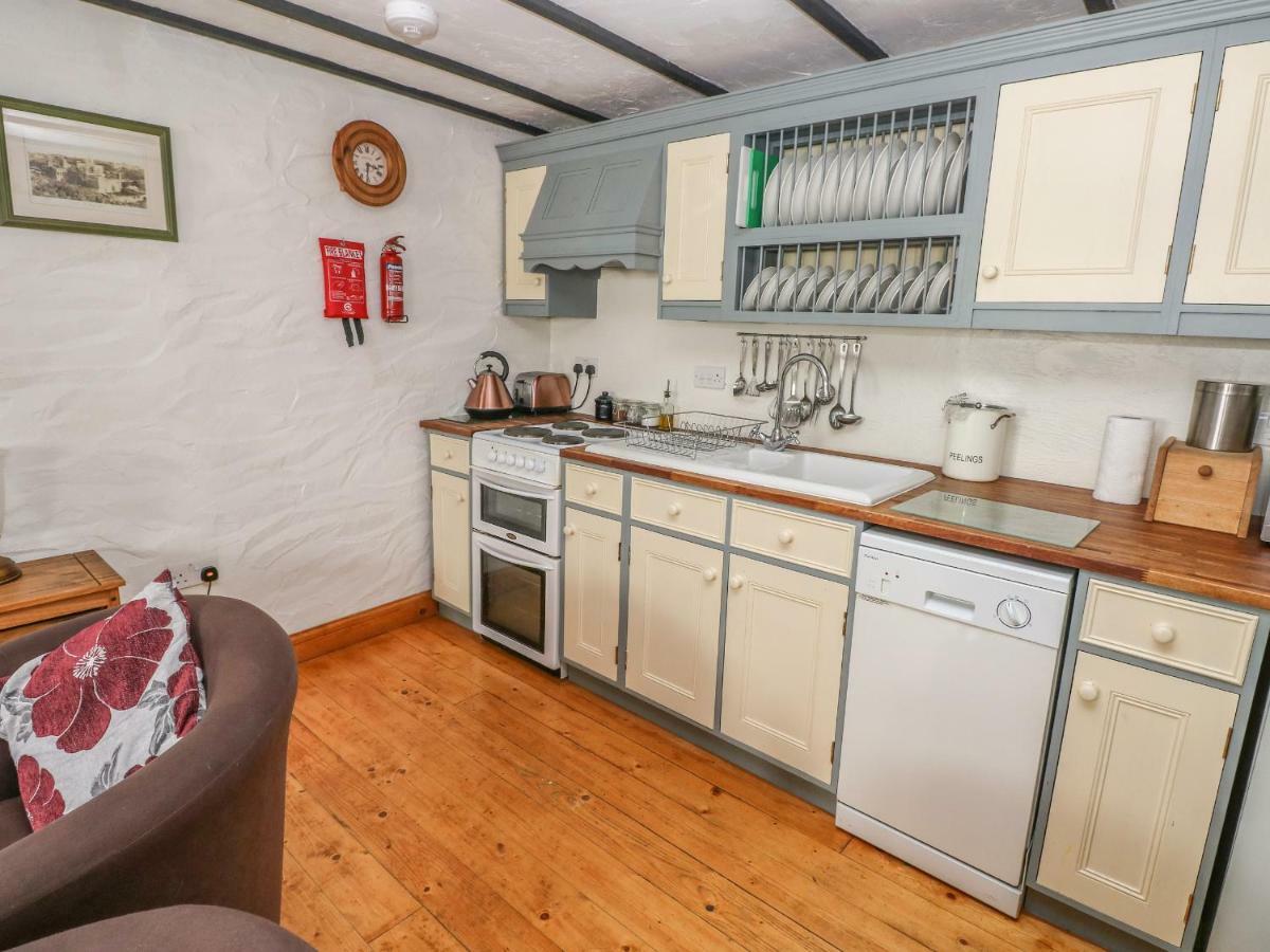 Cowslip Cottage Milford Haven Exterior photo